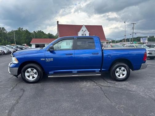 2019 RAM 1500 SLT