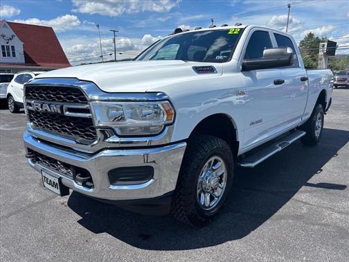 2022 RAM 2500 Tradesman Crew Cab 4x4 6'4' Box