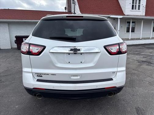 2017 Chevrolet Traverse 2LT