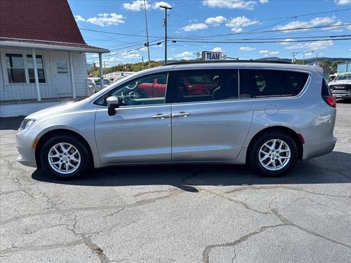 2017 Chrysler Pacifica LX