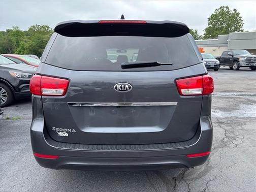 2017 Kia Sedona LX