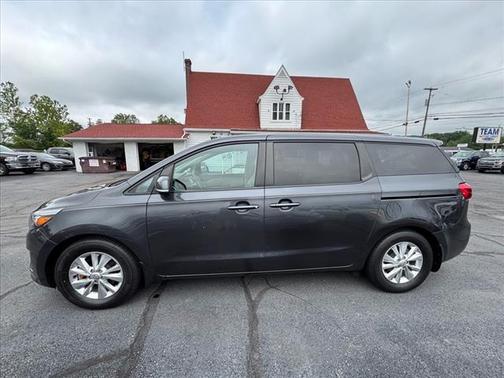 2017 Kia Sedona LX