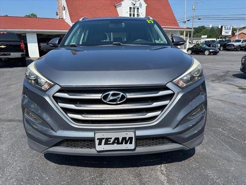 2017 Hyundai TUCSON SE Plus