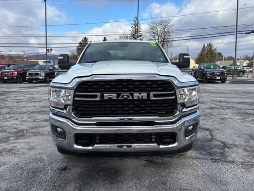 2023 RAM 2500 Big Horn Crew Cab 4x4 6'4' Box