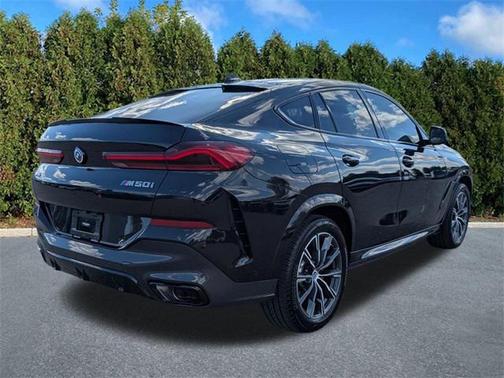 2023 BMW X6 M50i