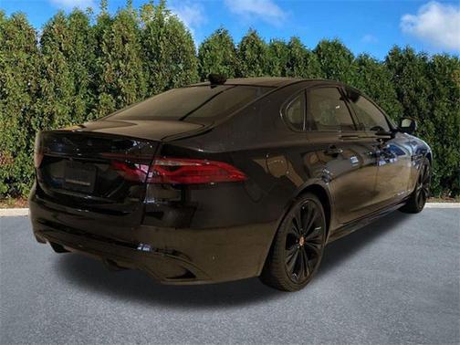 2021 Jaguar XF R-Dynamic SE P300 AWD Automatic