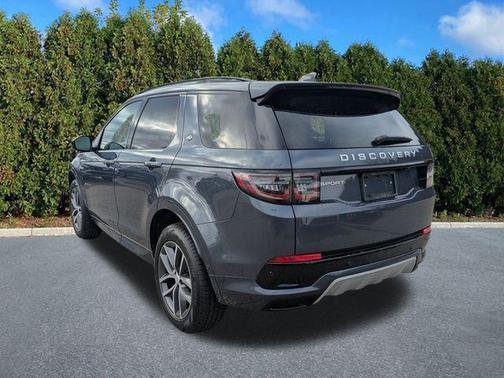 2025 Land Rover Discovery Sport S