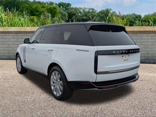 2025 Land Rover Range Rover P400 SE