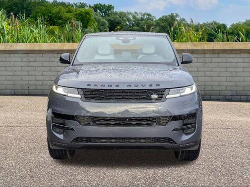 2026 Land Rover Range Rover Sport SE