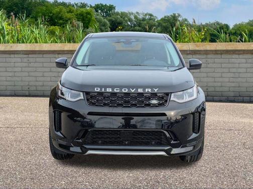 Santorini Black Metallic 2025 Land Rover Discovery Sport S