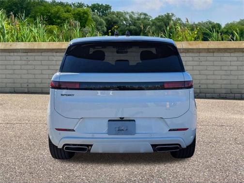 2025 Land Rover Range Rover Sport SE