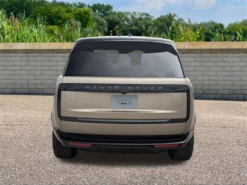 2025 Land Rover Range Rover P530 SE