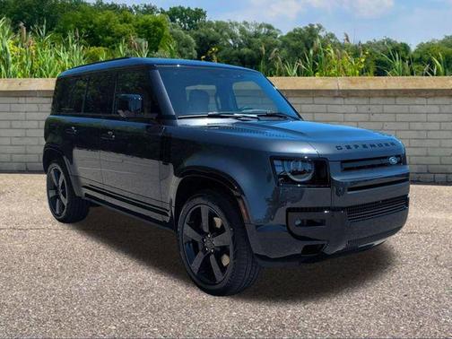 Carpathian Grey Premium Metallic 2026 Land Rover Defender P400 X-Dynamic SE