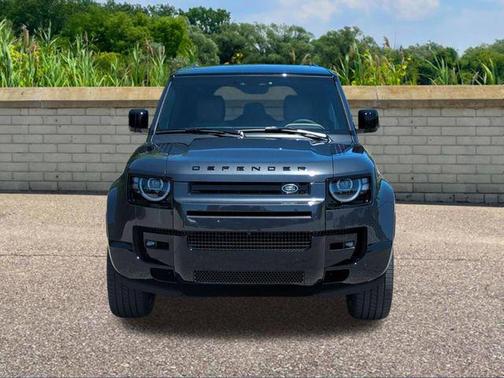 Carpathian Grey Premium Metallic 2026 Land Rover Defender P400 X-Dynamic SE
