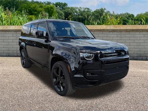 2026 Land Rover Defender V8