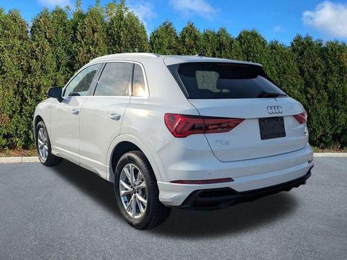 2023 Audi Q3 Premium 45 TFSI S line quattro Tiptronic