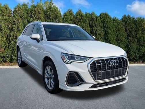 2023 Audi Q3 Premium 45 TFSI S line quattro Tiptronic