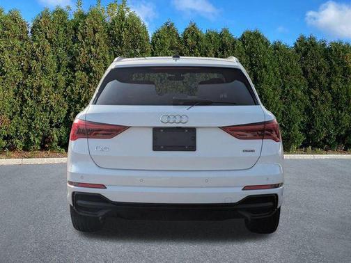 2023 Audi Q3 Premium 45 TFSI S line quattro Tiptronic