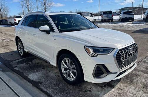 2023 Audi Q3 Premium 45 TFSI S line quattro Tiptronic