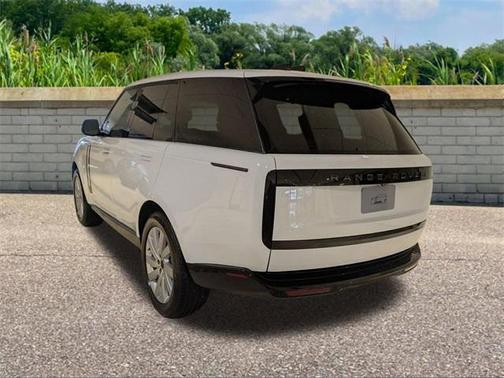 2026 Land Rover Range Rover P400 SE