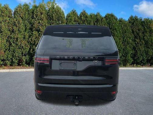 Santorini Black Metallic 2023 Land Rover Discovery P360 HSE R-Dynamic