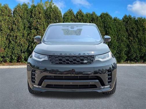 Santorini Black Metallic 2023 Land Rover Discovery P360 HSE R-Dynamic