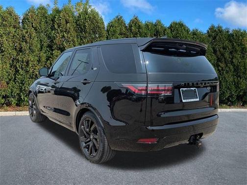 Santorini Black Metallic 2023 Land Rover Discovery P360 HSE R-Dynamic