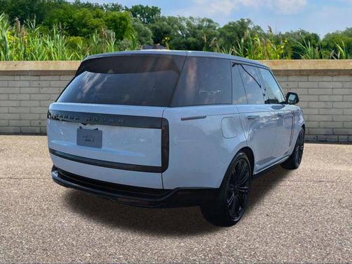 2026 Land Rover Range Rover P400 SE