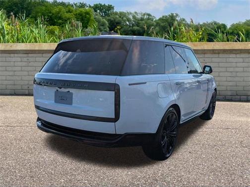 2026 Land Rover Range Rover P400 SE