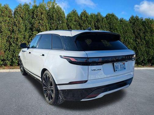 2026 Land Rover Range Rover Velar P250 SE R-Dynamic