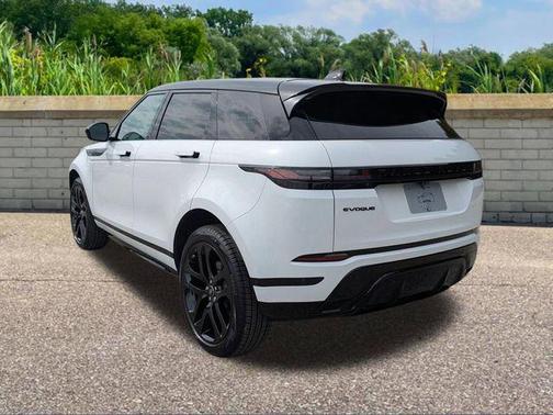 2026 Land Rover Range Rover Evoque Dynamic SE