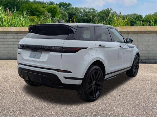 2026 Land Rover Range Rover Evoque Dynamic SE