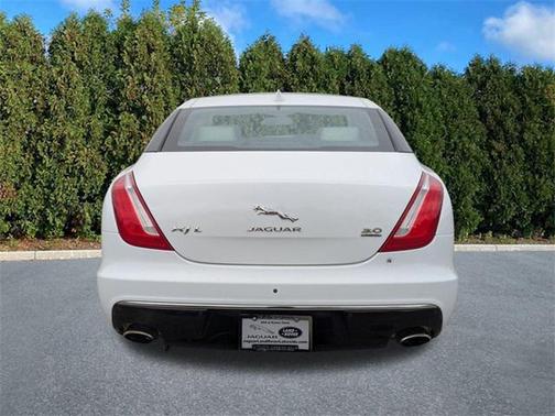 2017 Jaguar XJ XJL Portfolio