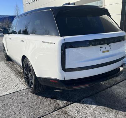 2025 Land Rover Range Rover P530 SE 7 Seat