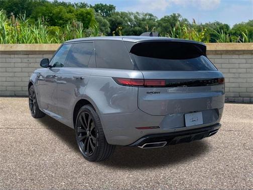 2025 Land Rover Range Rover Sport SE