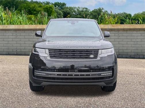 2025 Land Rover Range Rover P400 SE