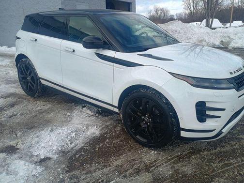 2026 Land Rover Range Rover Evoque Dynamic SE