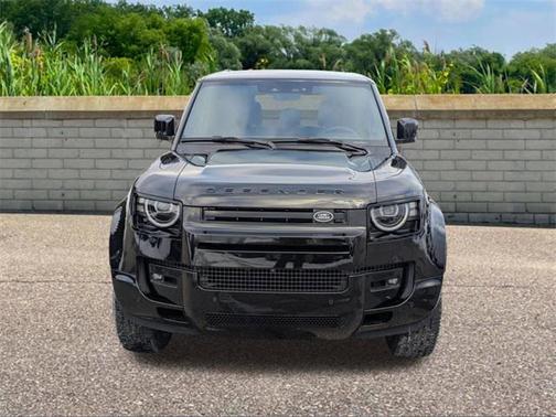 2026 Land Rover Defender X-Dynamic SE