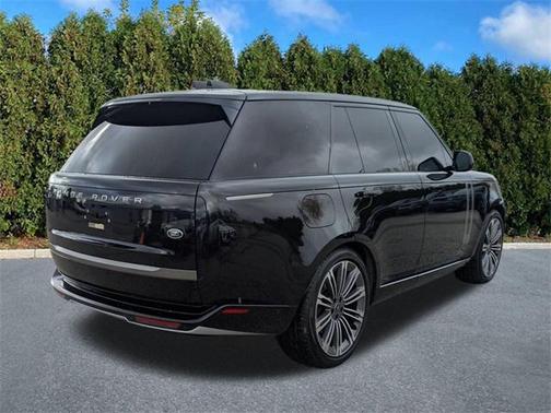 2023 Land Rover Range Rover P400 SE