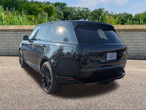 2026 Land Rover Range Rover P400 SE