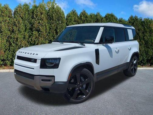 Fuji White 2026 Land Rover Defender P300 S
