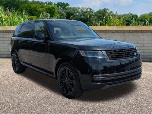 Santorini Black Metallic 2026 Land Rover Range Rover P530 SE 7 Seat