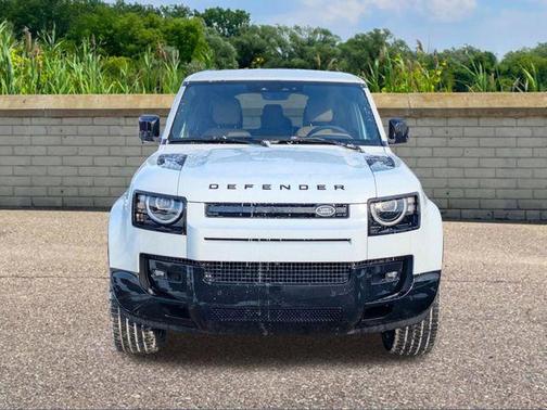 2026 Land Rover Defender P400 X-Dynamic SE