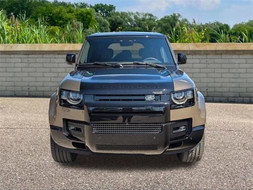 2025 Land Rover Defender 110 P400 X