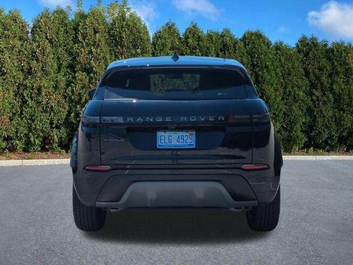Santorini Black Metallic 2026 Land Rover Range Rover Evoque S