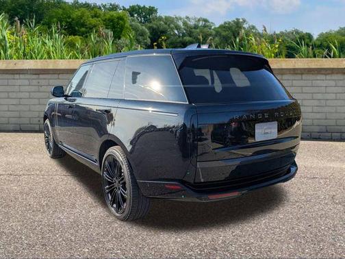 2026 Land Rover Range Rover P530 SE 7 Seat