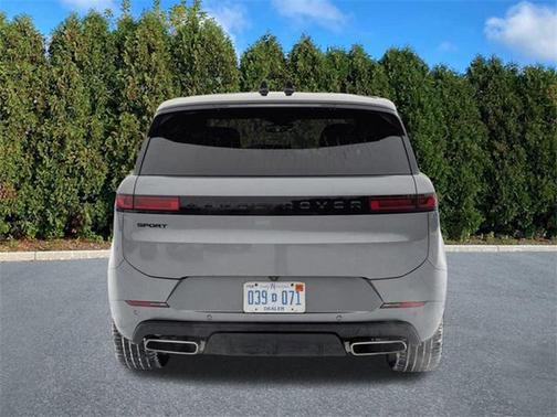 2024 Land Rover Range Rover Sport SE