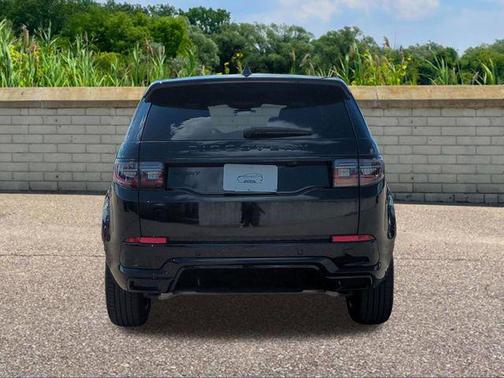 Santorini Black Metallic 2026 Land Rover Discovery Sport Landmark