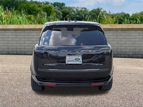 2025 Land Rover Range Rover P530 SE 7 Seat