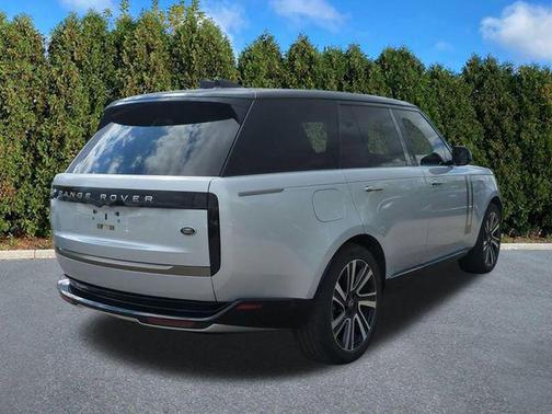 Silver 2023 Land Rover Range Rover P400 SE